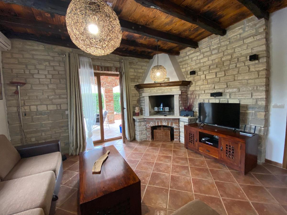 Paradise Villa Cassonni Istria 4 Stars Butkovići エクステリア 写真